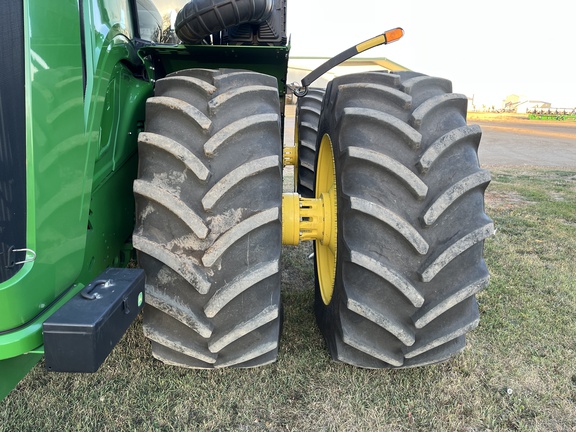 2019 John Deere 9520R Tractor 4WD