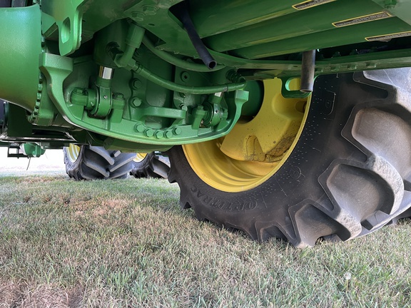 2019 John Deere 9520R Tractor 4WD