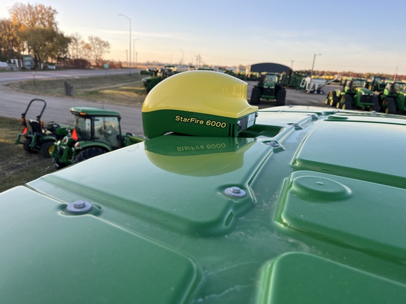 2019 John Deere 9520R Tractor 4WD