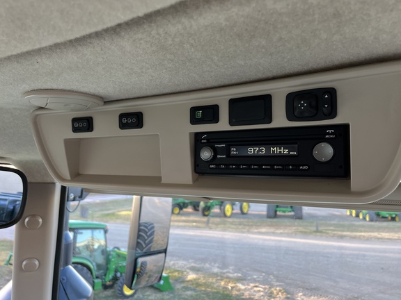 2019 John Deere 9520R Tractor 4WD