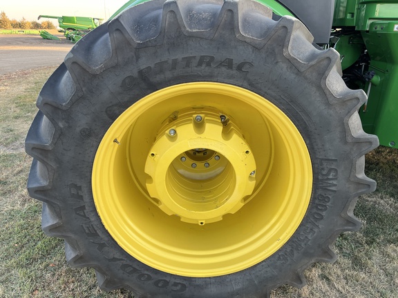 2019 John Deere 9520R Tractor 4WD