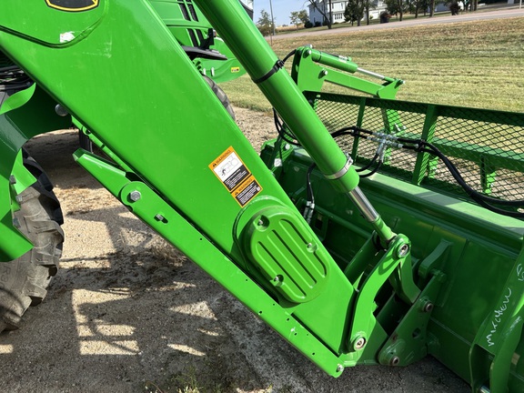 2024 John Deere 680R Loader