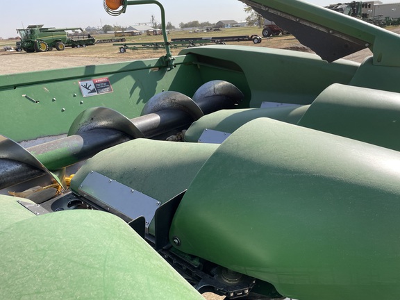 2002 John Deere 893 Header Corn Head