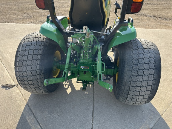 2017 John Deere 3033R Tractor Compact