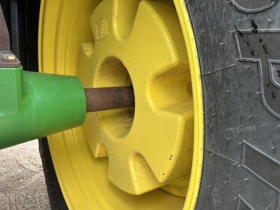 2012 John Deere 7215R Tractor