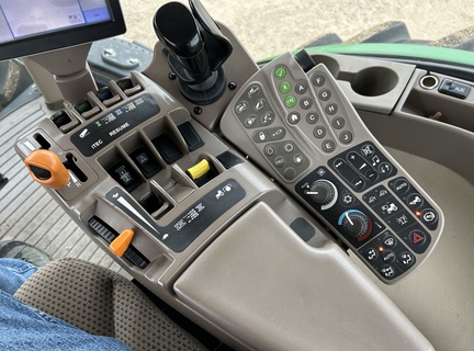 2012 John Deere 7215R Tractor