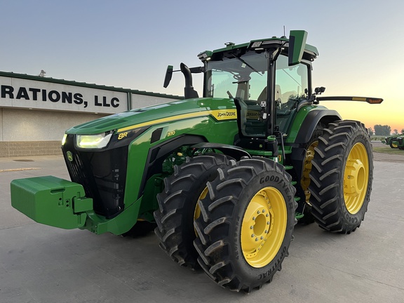 2022 John Deere 8R 370 Tractor