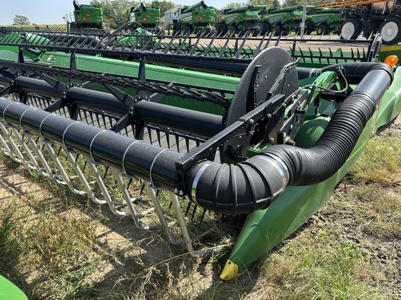 2018 John Deere 645FD Header Combine
