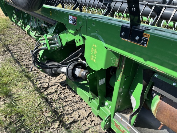 2018 John Deere 645FD Header Combine