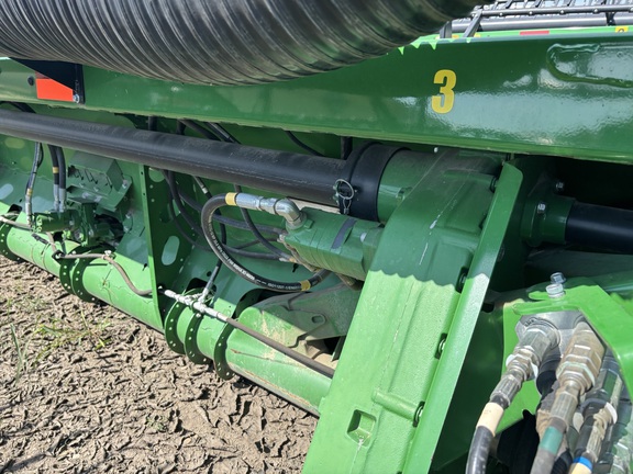 2018 John Deere 645FD Header Combine