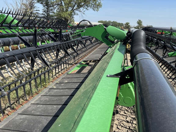 2018 John Deere 645FD Header Combine