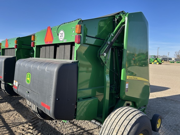 2023 John Deere 560R Baler/Round