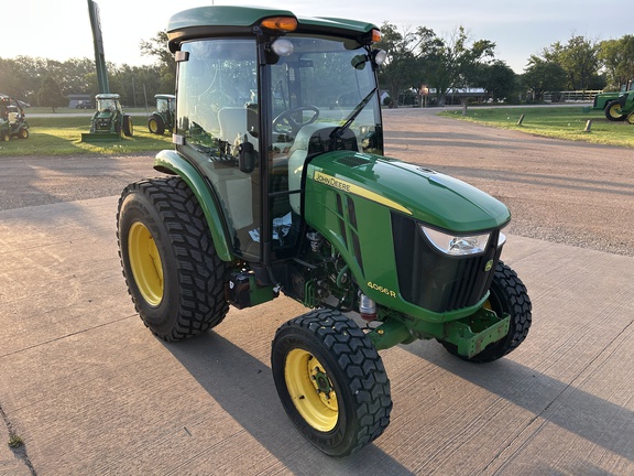 2015 John Deere 4066R Tractor Compact