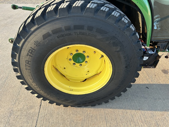 2015 John Deere 4066R Tractor Compact