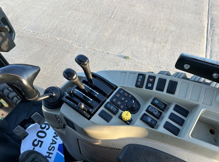 2015 John Deere 4066R Tractor Compact