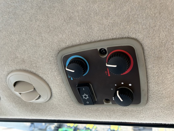 2015 John Deere 4066R Tractor Compact