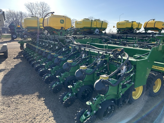 2025 John Deere DB80 Planter