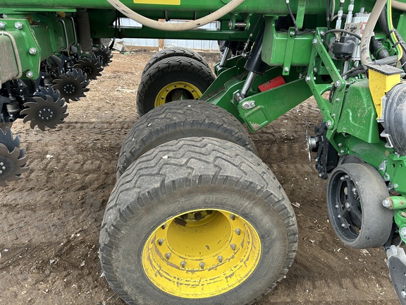 2025 John Deere DB80 Planter