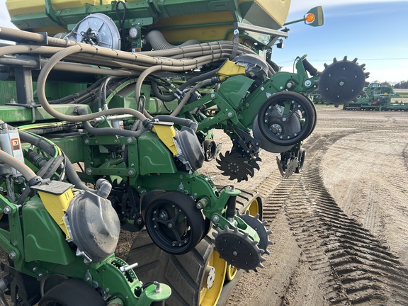 2025 John Deere DB80 Planter