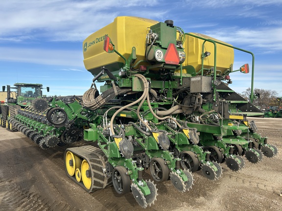 2025 John Deere DB80 Planter