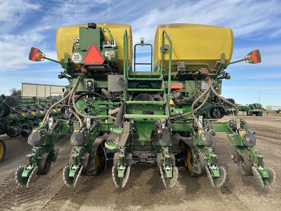 2025 John Deere DB80 Planter