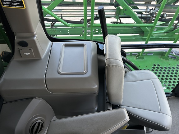 2024 John Deere 616R Sprayer/High Clearance