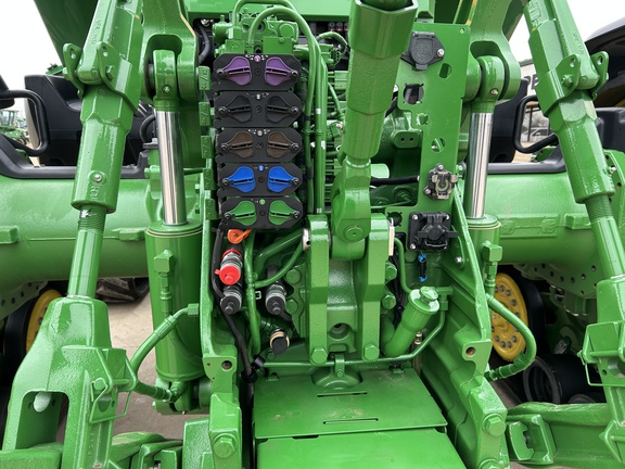2024 John Deere 8RX 410 Tractor Rubber Track