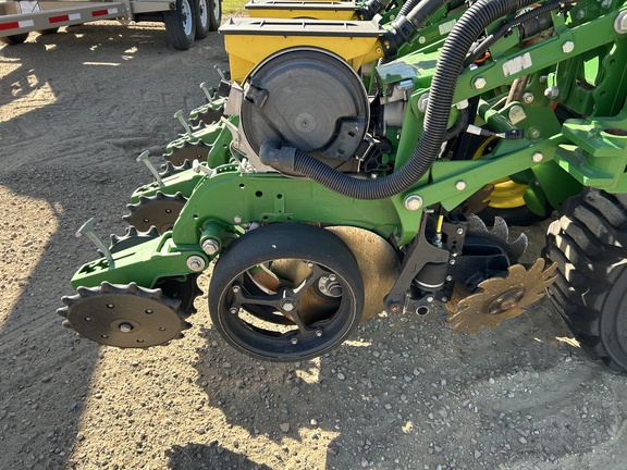 2021 John Deere DB60 Planter
