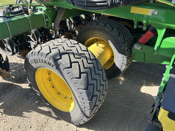 2021 John Deere DB60 Planter