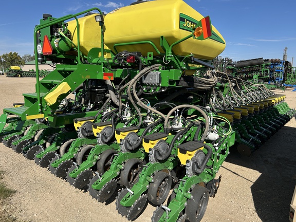 2021 John Deere DB60 Planter