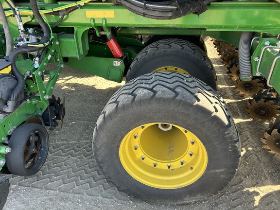 2021 John Deere DB60 Planter