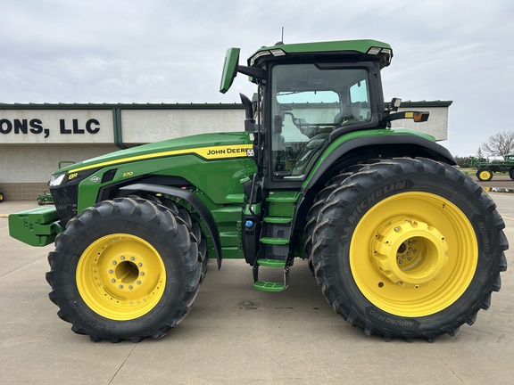 2024 John Deere 8R 370 Tractor