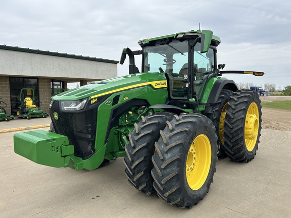2024 John Deere 8R 370 Tractor