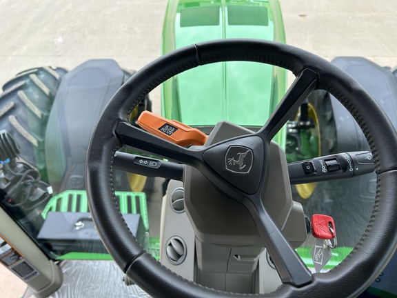 2024 John Deere 8R 370 Tractor