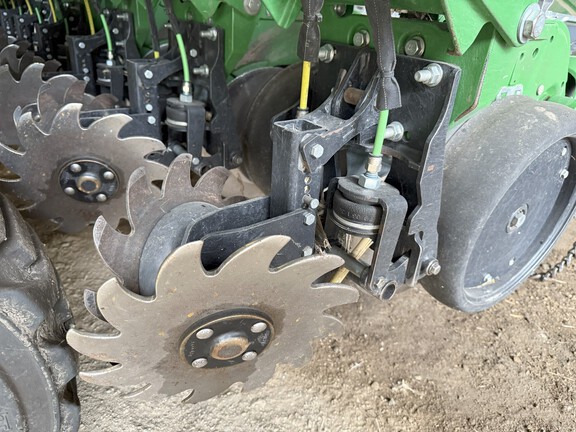 2022 John Deere DB60 Planter