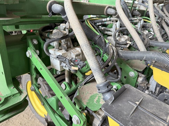 2022 John Deere DB60 Planter