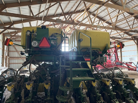 2022 John Deere DB60 Planter