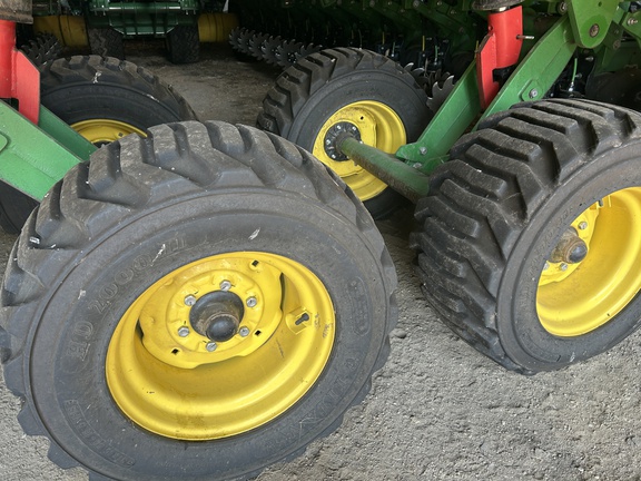 2022 John Deere DB60 Planter