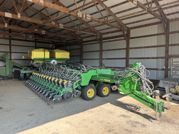 2022 John Deere DB60 Planter