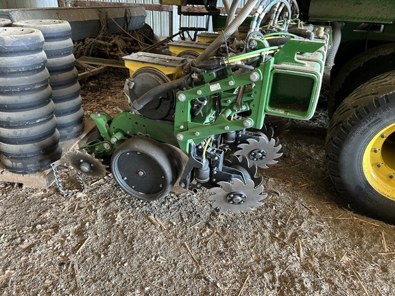 2022 John Deere DB60 Planter