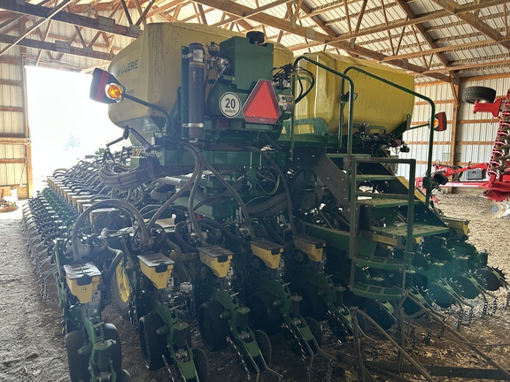 2022 John Deere DB60 Planter