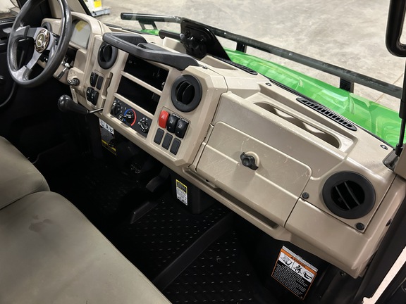 2023 John Deere XUV 835R ATV