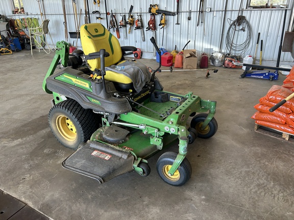 2023 John Deere Z950R Mower/Zero Turn