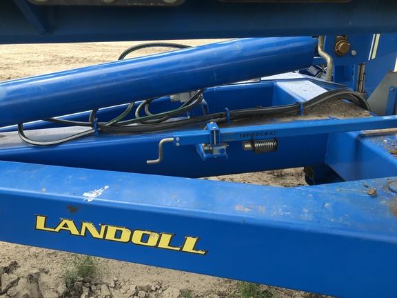 2016 Landoll 7832-35 Disk