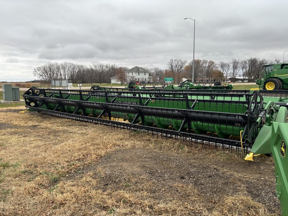 2013 John Deere 635F Header Combine