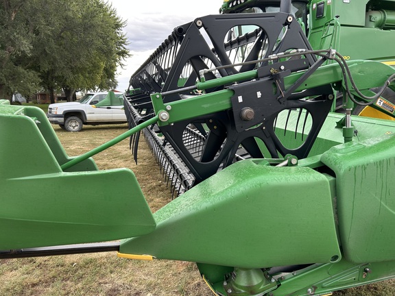 2012 John Deere 640FD Header Combine
