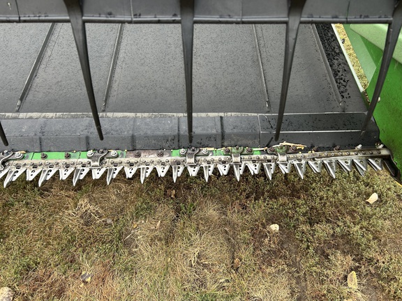 2012 John Deere 640FD Header Combine