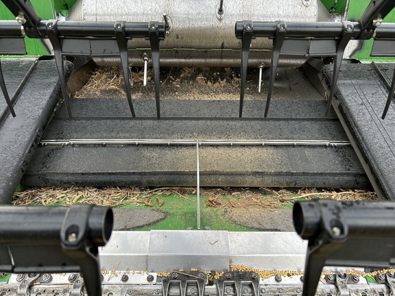 2012 John Deere 640FD Header Combine