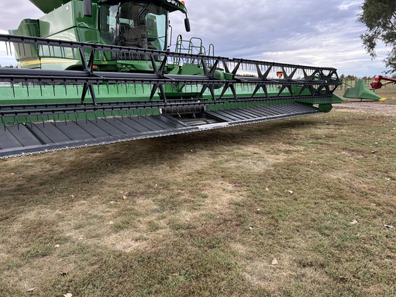 2012 John Deere 640FD Header Combine