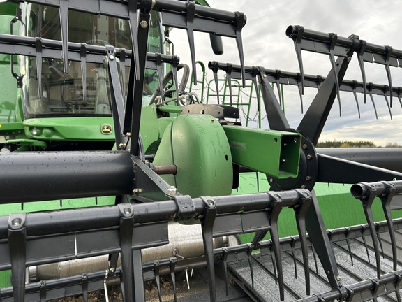 2012 John Deere 640FD Header Combine